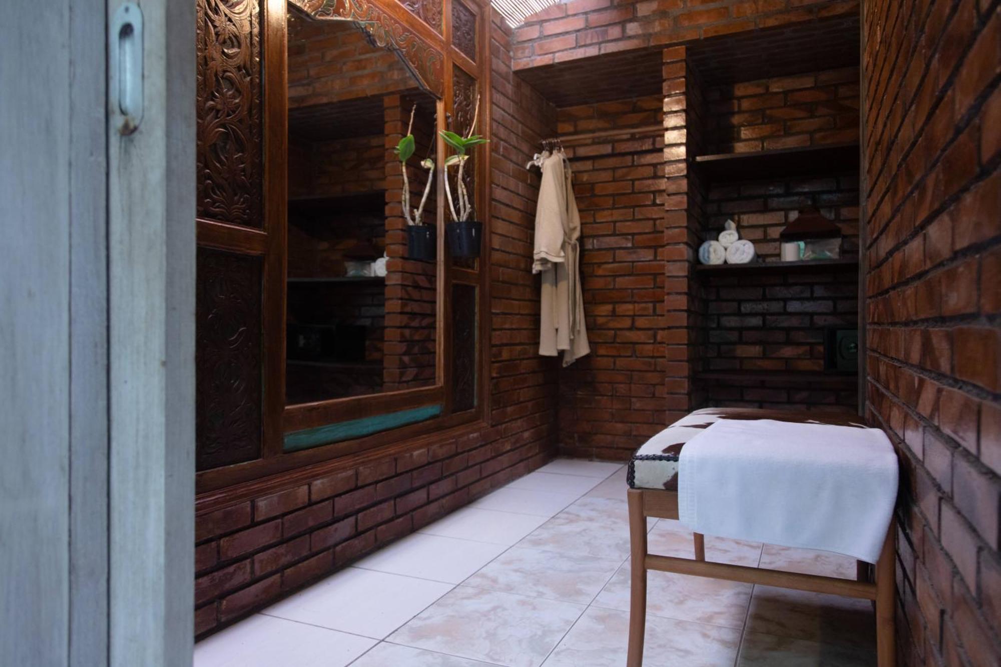 Ocean Star Villa Five Near The Kudeta Beach 塞米亚克 外观 照片